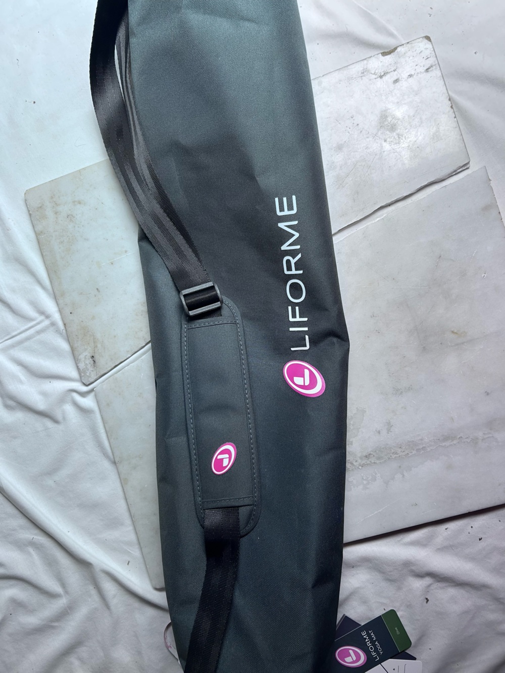 Liforme Black Yoga Mat/Accessory Bag. Bag only. New with tag - Picture 8 of 11